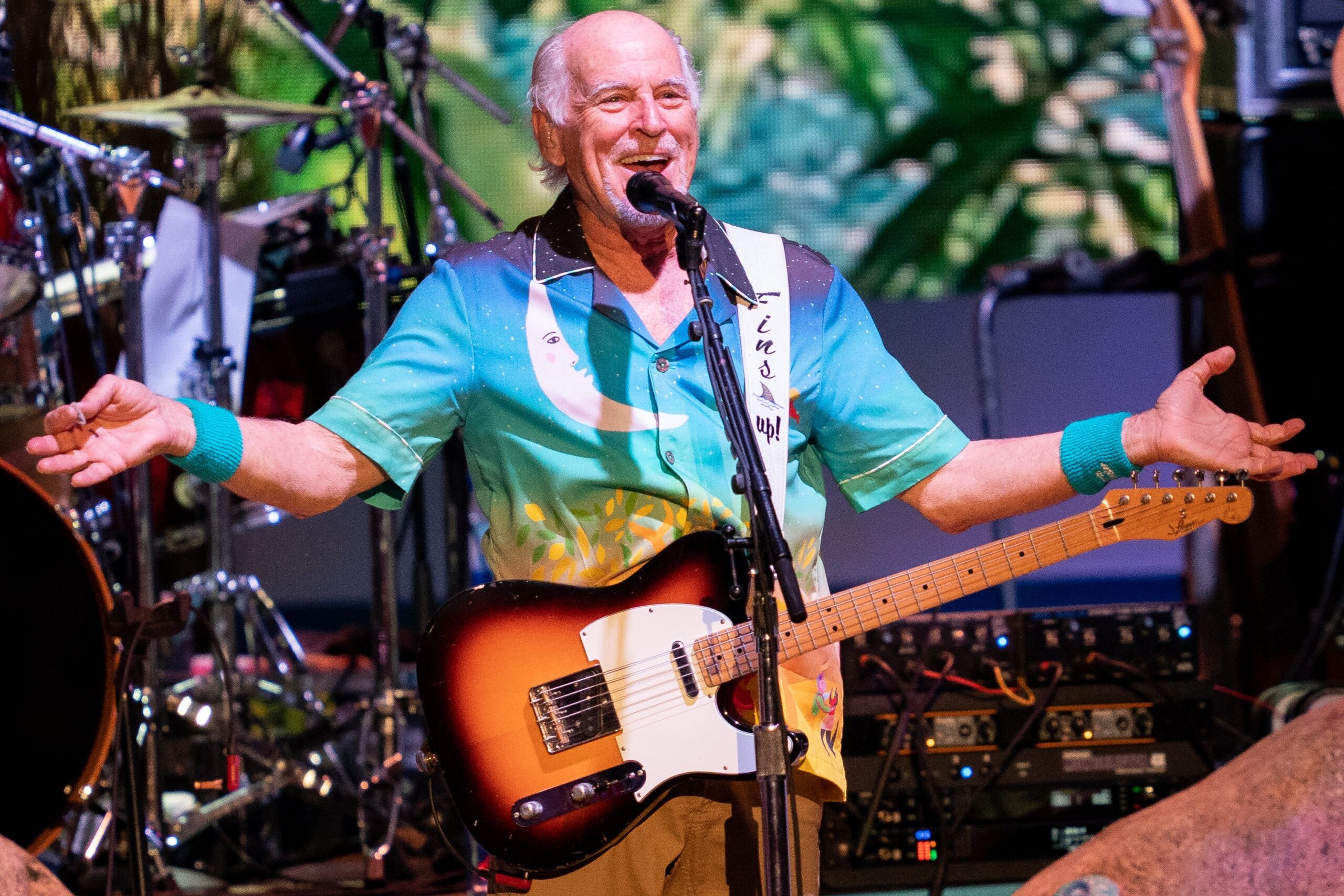 044675c9 414f 4852 b387 4bb66f2fd5cc JimmyBuffett 070621 AN 010 scaled