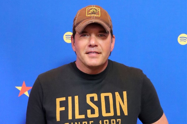 15838414326771 rodney atkins