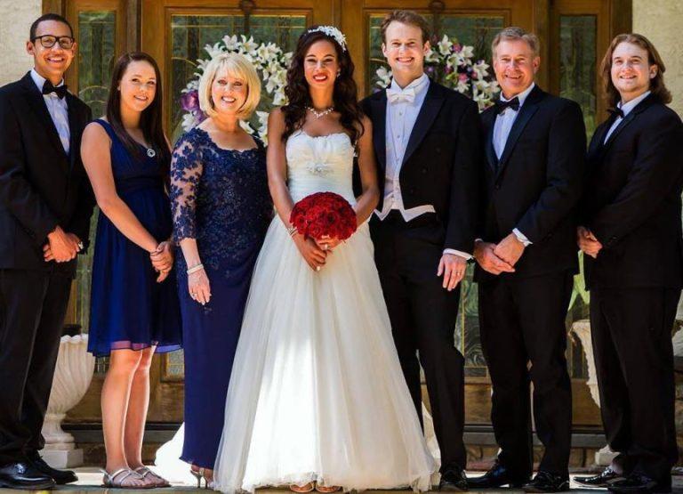 Mary Beth Roe family 768x555 1