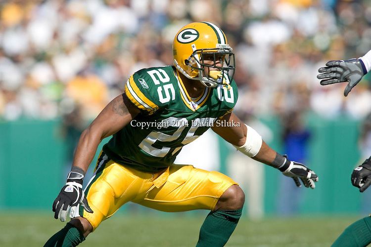 james whitley american football f40de668 3535 454d bf43 90d064f8cde resize 750