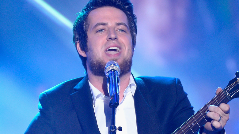 lee dewyze is still in the music industry 1671227464